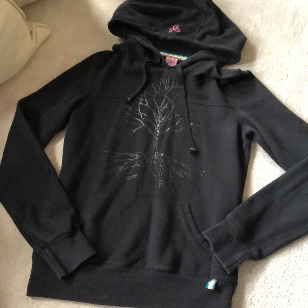 Aritzia “TNA” hoodie!